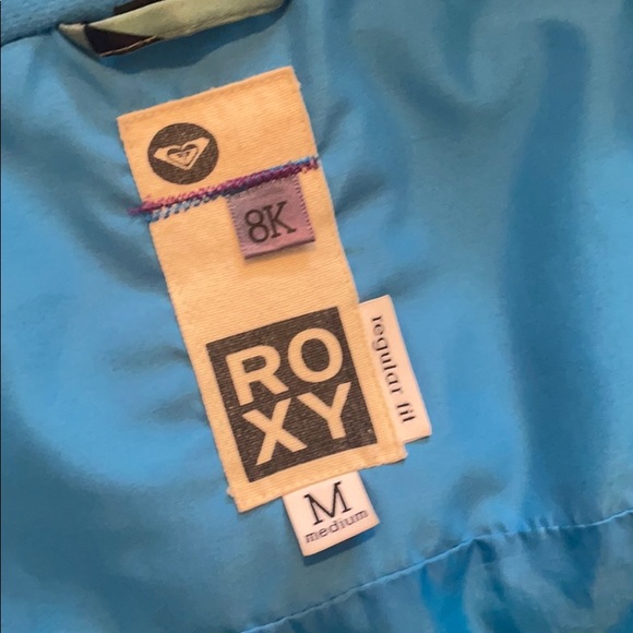 COPY - Roxy winter Jacket - Picture 4 of 9